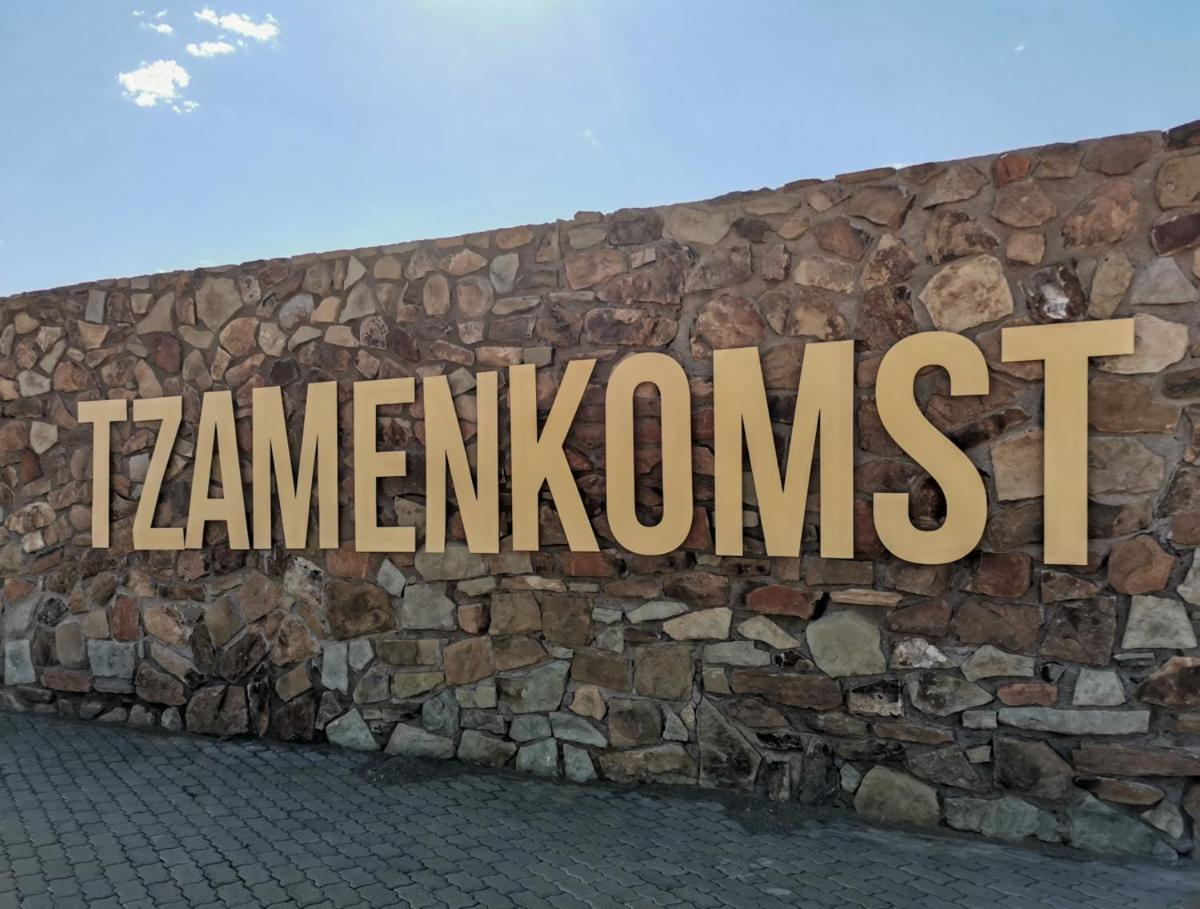 Tzamenkomst River Lodge Colesberg Exterior foto